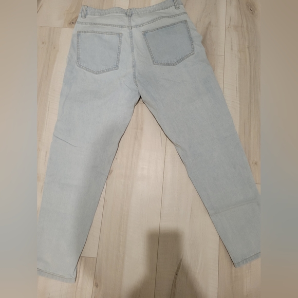 Refuge Jeans - Picture 2 of 3